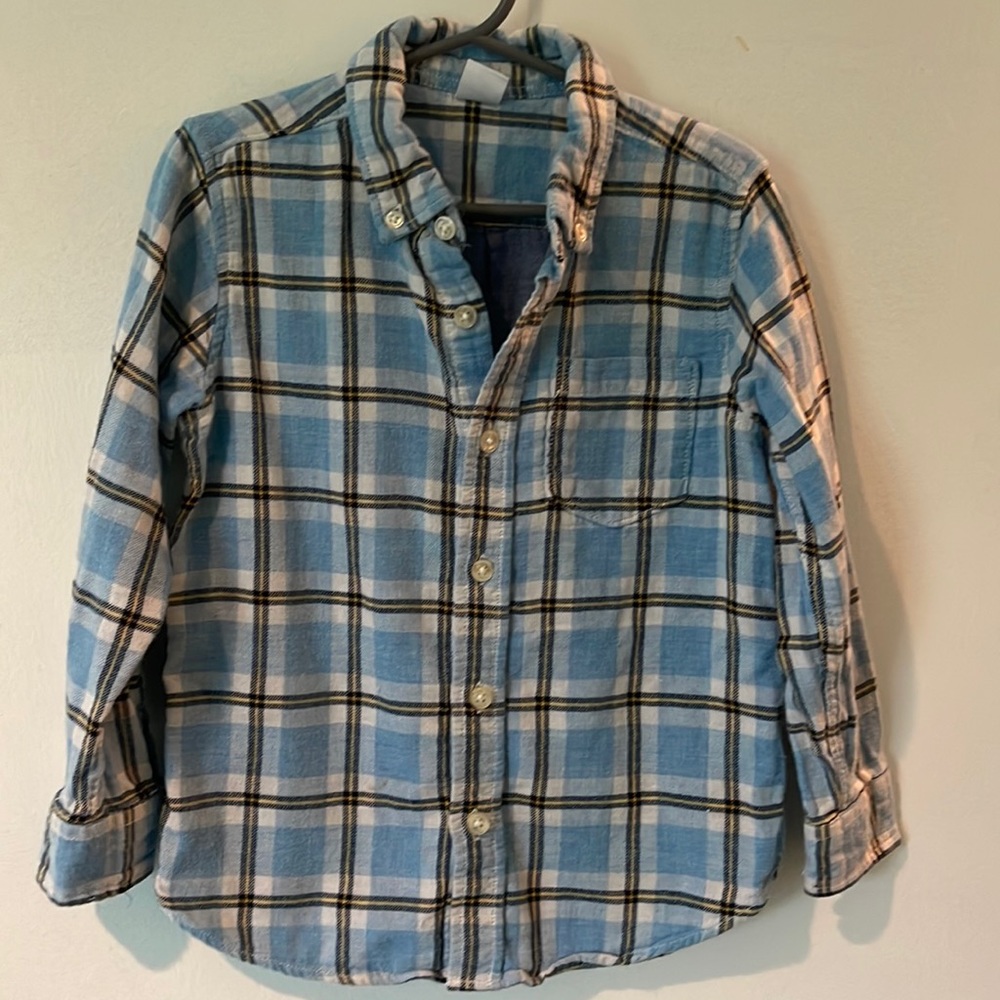 Gap 5t soft button down